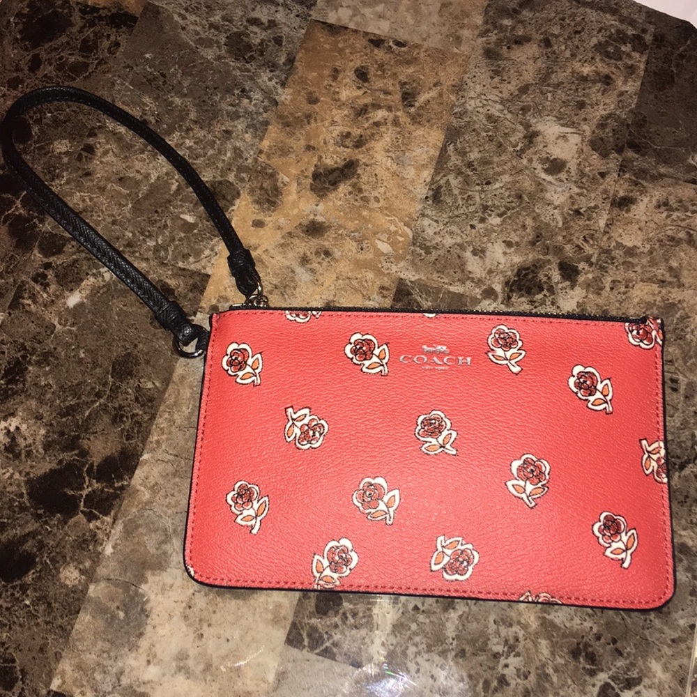 SOLDDDD Brand New Coach Wristlet!